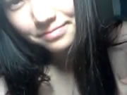 Linda chica se toma selfie de su novio