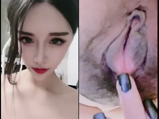 Puta asiática desnuda baile y masturbación